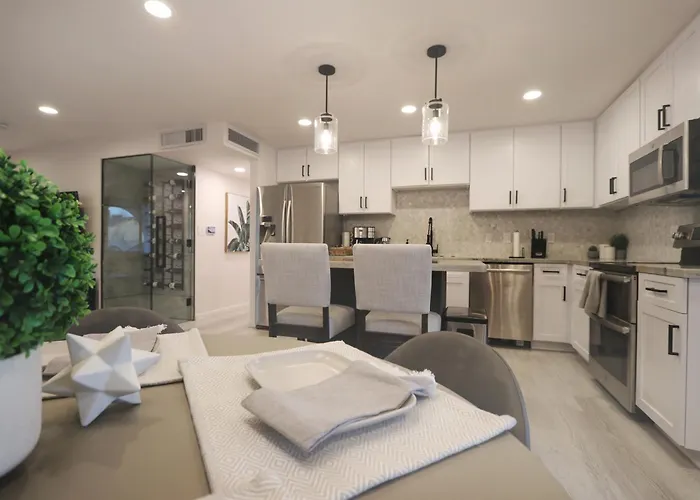 Blue Agave With Heated Pool & Outdoor Living Holiday home *