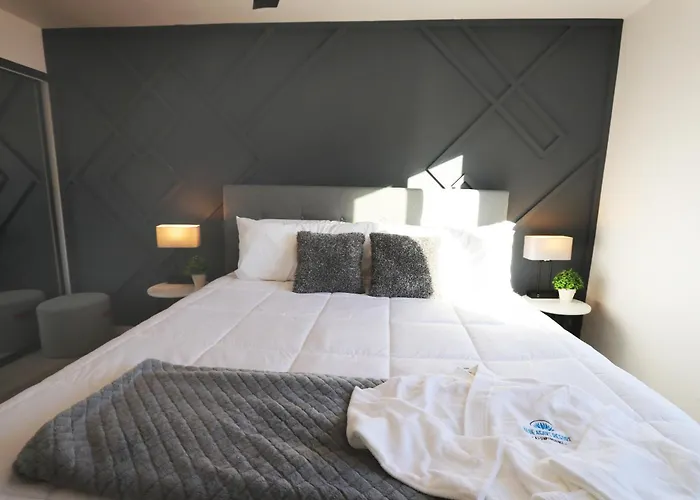 Blue Agave With Heated Pool & Outdoor Living Phoenix