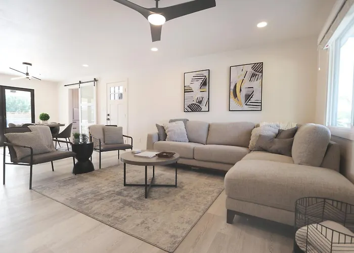 Blue Agave With Heated Pool & Outdoor Living Phoenix